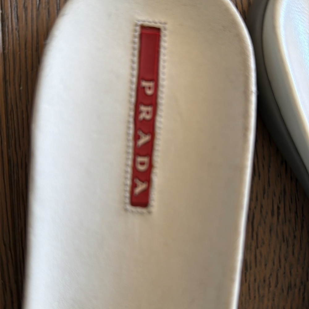 Prada Women's Floral Slide Sandals - Cream and Tan - Picture 7 of 7